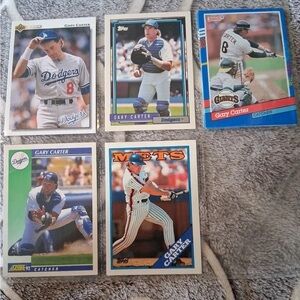 Gary Carter Baseball Card Collection set of 5 baseball cards  vintage